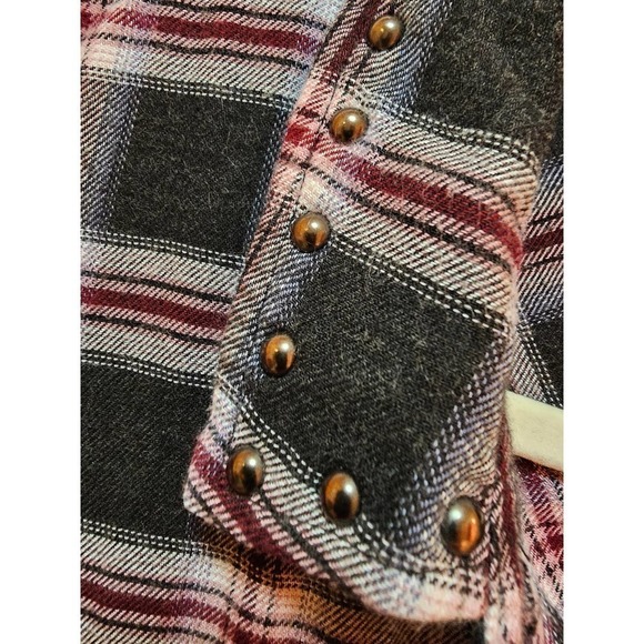 Rails black white red plaid with studded accent. Large. Western Soft Comfy Warm - Picture 10 of 12